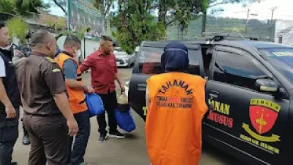 Kejaksaan Negeri Kabupaten Sukabumi menerima limpahan Tahap 2 dari Tipikor Polres Sukabumi, sebanyak 3 orang tersangka