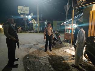 https://www.gardatipikornews.com.adhyaksanews.com/sampaikan-kamseltibcar-lantas-kanit-kamsel-polres-banggai-aktif-lakukan-penling-ke-masyarakat