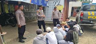 https://www.gardatipikornews.com.adhyaksanews.com/kapolsek-kesambi-ciko-aktif-galakkan-sambang-dan-silahturahmi-dengan-warga