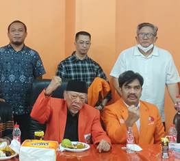 https://www.gardatipikornews.com.adhyaksanews.com/bisnis-hitam-sang-anggota-badan-permusyawaratan-desa-bpd-belo-laut-ini-diungkap-satresnarkoba-polres-bangka-barat