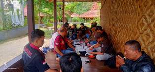 https://www.gardatipikornews.com.adhyaksanews.com/jalin-sinergitas-forum-wartawan-cirebon-dengan-forum-kepala-desa-kabupaten-cirebon