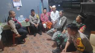 https://www.gardatipikornews.com.adhyaksanews.com/giat-patroli-malam-hari-anggota-bhabinkamtibmas-polsek-pasar-kemis-sambang-warga