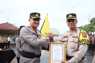 https://www.gardatipikornews.com.adhyaksanews.com/eko-rahadysh-siap-ngiring-tgbmenjaga-marwah-partai-perindo-di-ntb