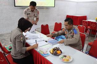 https://www.gardatipikornews.com.adhyaksanews.com/kapolres-lotara-hadiri-dan-brikan-pengamanan-kunjungan-kerja-kemenker