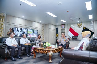 https://www.gardatipikornews.com.adhyaksanews.com/anggota-dewan-dprd-kabupaten-bandung-toni-permana-sh-jaring-aspirasi-konstituenya-di-baleendah