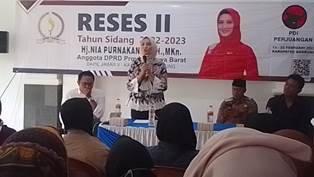 https://www.gardatipikornews.com.adhyaksanews.com/ungkap-kasus-mega-korupsi-kasi-pidsus-kejari-rencana-akan-dimutasi-berbagai-dukungan-mengalir-dari-elemen-masyarakat