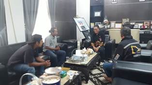 https://www.gardatipikornews.com.adhyaksanews.com/presiden-jokowi-terima-delegasi-world-water-council-di-istana-merdeka