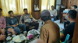 https://www.gardatipikornews.com.adhyaksanews.com/miliki-lbh-forwatur-siap-berikan-bantuan-serta-perlindungan-hukum-untuk-anggota-dan-masyarakat