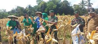 https://www.gardatipikornews.com.adhyaksanews.com/patut-diapresiasi-sosok-bidan-yuniar-rita-rl-yang-baik-teladan-dan-sigap-membantu-warganya