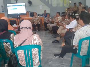 https://www.gardatipikornews.com.adhyaksanews.com/kapolresta-cirebon-gelar-ngopi-aspirasi-bersama-berbagai-unsur-masyarakat-dukupuntang