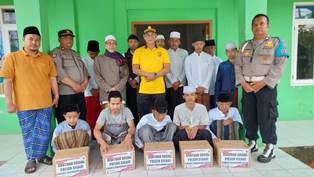 https://www.gardatipikornews.com.adhyaksanews.com/jumat-curhatdi-gudang-ra-gatrans-terminal-kargo-bandara-internasional-soerkarno-hatta