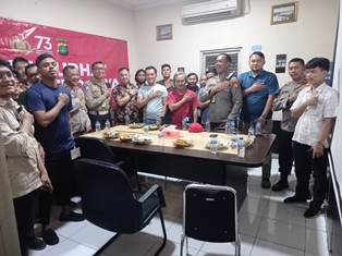 https://www.gardatipikornews.com.adhyaksanews.com/gerak-cepat-kapolresta-tangerang-datangi-tkp-percobaan-pencurian-dan-beri-imbauan-ke-warga