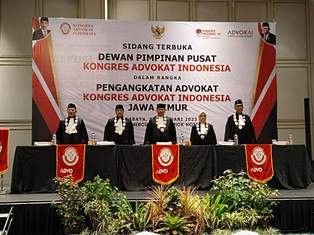 https://www.gardatipikornews.com.adhyaksanews.com/usai-sholat-jumat-berjamaah-kapolsek-balantak-sampaikan-pesan-kamtibmas