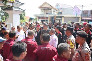 https://www.gardatipikornews.com.adhyaksanews.com/kabag-ops-polres-majalengka-pimpin-apel-konsolidasi-di-kejaksaan-negeri-kabupaten-majalengka