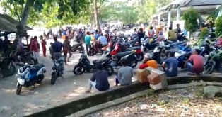 https://www.gardatipikornews.com.adhyaksanews.com/babinsa-desa-cogreg-ciptakan-keakraban-dengan-warga-desa-cogreg-kecamatan-parung-laksanakan-komsos