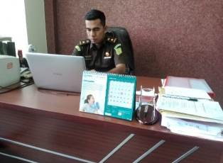 https://www.gardatipikornews.com.adhyaksanews.com/cegah-stunting-polres-sukabumi-bersama-idi-berikan-makanan-tambahan-kepada-ratusan-anak
