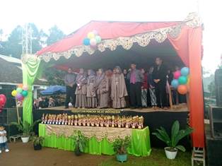 https://www.gardatipikornews.com.adhyaksanews.com/diduga-kejari-kab-bandung-kong-kalingkong-mata-dengan-kejati-jawa-barat