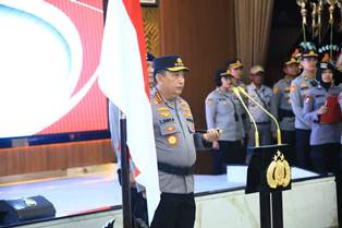 https://www.gardatipikornews.com.adhyaksanews.com/dankorbrimob-polri-hadiri-upacara-sertijab-kabaintelkam-polri