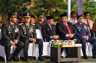 https://www.gardatipikornews.com.adhyaksanews.com/kapolres-bogor-pimpin-langsung-upacara-korps-rapot-kenaikan-pangkat-tmt-1-juli-2024-personil-polres-bogor