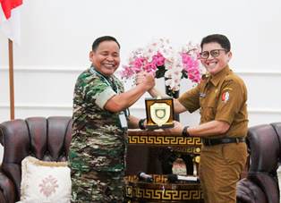 https://www.gardatipikornews.com.adhyaksanews.com/ucapan-selamat-dari-arul-untuk-hari-bhayangkara-ke-78-menghargai-dedikasi-polri-dalam-melayani-bangsa