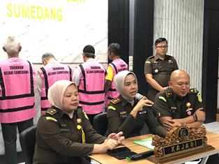 https://www.gardatipikornews.com.adhyaksanews.com/jam-pidum-prof-dr-asep-nana-mulyana-terapkan-keadilan-restoratif-pada-perkara-pencurian-dalam-keluarga