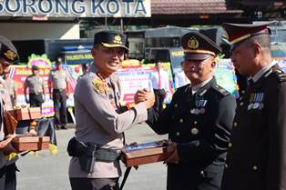 https://www.gardatipikornews.com.adhyaksanews.com/satgas-siri-kejaksaan-agung-berhasil-mengamankan-buronan-dpo-tindak-pidana-korupsi-atas-nama-terpidana-timbul-sianturi