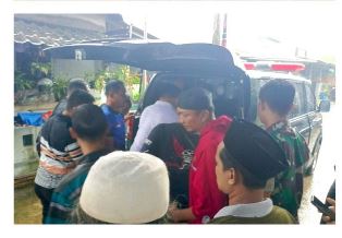https://www.gardatipikornews.com.adhyaksanews.com/7-orang-pegawai-kejaksaan-ri-berhasil-menyelesaikan-pendidikan-bahasa-mandarin-di-universitas-huaqiao