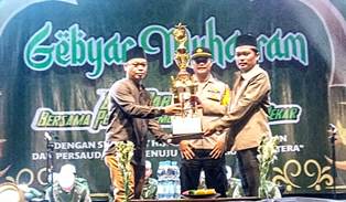 https://www.gardatipikornews.com.adhyaksanews.com/pemerintah-desa-sindangresmi-beserta-warga-sambut-pergantian-tahun-baru-islam-1446-h
