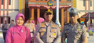 https://www.gardatipikornews.com.adhyaksanews.com/tipu-rekanan-rp-100-juta-mantan-oknum-kabid-bakesbangpol-jawa-timur-dilaporkan-ke-gubernur