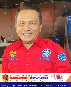 https://www.gardatipikornews.com.adhyaksanews.com/lmppsdmi-minta-disnaker-dan-dprd-kabupaten-bekasi-cabut-izin-pt-prokemas-adhikari-kreasi-lakukan-phk-sepihak-terhadap-3-karyawan