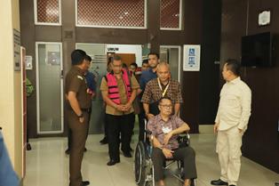 https://www.gardatipikornews.com.adhyaksanews.com/lembaga-komando-mendesak-mabes-polri-dan-kemenhub-hentikan-penggunaan-jeti-ilegal-pt-cgg-dan-mendesak-pembebasan-masyarakat-yang-di-kriminalitasi