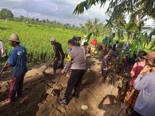 https://www.gardatipikornews.com.adhyaksanews.com/tingkatkan-kedisiplinan-bkd-desa-loyokbabinsa-koramil-1615-09-sikur-latihkan-pbb