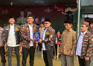 https://www.gardatipikornews.com.adhyaksanews.com/bidan-cantik-asal-desa-cibadak-kecmatan-pabuaran-kabulaten-sukabumi-nyambi-jualan-batu-akik-di-event-jampang-ngabhuana-2