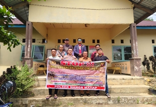 https://www.gardatipikornews.com.adhyaksanews.com/kepala-sekolah-sman-4-tangerang-diduga-melakukan-pungli-ppdb-pj-gubernur-banten-diminta-segera-bertindak-tegas