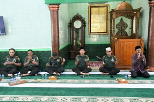 https://www.gardatipikornews.com.adhyaksanews.com/penandatanganan-perjanjian-kerja-sama-antara-polda-sumsel-dan-dinas-perpustakaan-provinsi-sumsel
