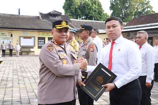 https://www.gardatipikornews.com.adhyaksanews.com/bobol-rumah-tukang-kayu-gasak-sejumlah-barang-berharga-dua-remaja-disergap-tim-opsnal-polsek-sape