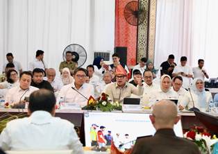 https://www.gardatipikornews.com.adhyaksanews.com/plt-sekjen-kemendagri-imbau-sejumlah-pemda-kendalikan-harga-bawang-merah