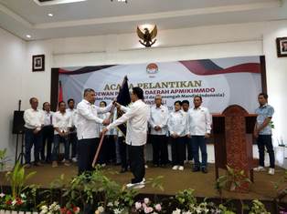 https://www.gardatipikornews.com.adhyaksanews.com/upaya-penyelundupan-senjata-api-ilegal-di-pelabuhan-ambon-berhasil-digagalkan-prajurit-marinir-tni-al