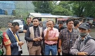 https://www.gardatipikornews.com.adhyaksanews.com/tingkatkan-kepedulian-sosial-kodim-bojonegoro-gelar-donor-darah-hut-ke-79-persit-kartika-chandra-kirana