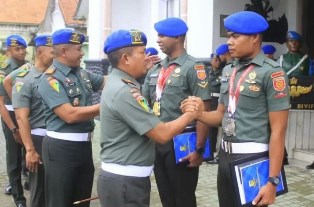 https://www.gardatipikornews.com.adhyaksanews.com/terungkap-polisi-tangkap-3-pelaku-pencurian-kabel-listrik-di-lingsar