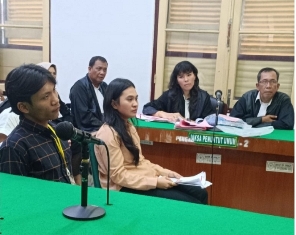 https://www.gardatipikornews.com.adhyaksanews.com/dpc-grib-jaya-tanggamus-beserta-jajaran-nya-kecam-keras-oknum-kepala-pekon-yang-diduga-sebarkan-ujaran-kebencian
