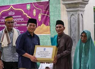 https://www.gardatipikornews.com.adhyaksanews.com/gubernur-ntb-miq-iqbal-berdialog-dengan-para-kepala-sekolah-di-smk-1-lunyuk