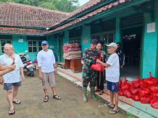 https://www.gardatipikornews.com.adhyaksanews.com/puluhan-warga-desa-neglasari-kecamatan-purabaya-kabupaten-sukabumi-jalani-ramadan-dan-dipastikan-harus-merayakan-idul-fitri-huntara