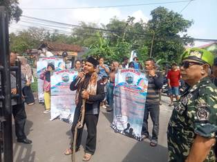 https://www.gardatipikornews.com.adhyaksanews.com/hasil-ops-ketupat-telabang-2025-kapolda-kalteng-arus-mudik-dan-balik-lebaran-tercatat-aman-dan-kondusif