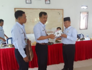 https://www.gardatipikornews.com.adhyaksanews.com/wamendagri-bima-tegaskan-proses-revisi-uu-pemilu-tidak-boleh-terlepas-dari-prinsip-otonomi-daerah