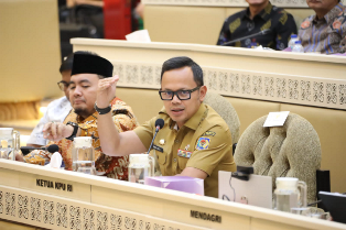 https://www.gardatipikornews.com.adhyaksanews.com/mata-sosial-kupas-aktualisasi-visimisi-asep-japar-sukabumi-mubarokah-dalam-program-pelayanan-kesehatan-gratis