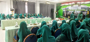 https://www.gardatipikornews.com.adhyaksanews.com/mahasiswa-program-studi-apoteker-angkatan-xiii-fakultas-farmasi-uho-sukses-melakukan-giat-penyuluhan