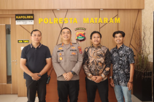 https://www.gardatipikornews.com.adhyaksanews.com/kapolresta-mataram-pimpin-upacara-peringatan-harkitnas-ke117-serukan-semangat-bangkit-dan-berdiri-di-atas-kaki-sendiri
