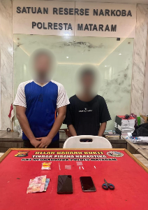https://www.gardatipikornews.com.adhyaksanews.com/intruksi-gubernur-dan-surat-edaran-dinas-pendidikan-pendidikan-mandul-dengan-adanya-temuan-pungutan-yang-berdalih-infak-iuran-paksa-ini-tanggapan-kepala-dinas-dan-kabid-smp-yang-dirasa-tak-seirama