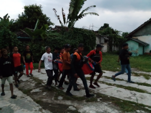 https://www.gardatipikornews.com.adhyaksanews.com/sinergitas-tnipolri-wujudkan-keamanan-wilayah-bhabinkamtibmas-dan-babinsa-sambangi-warga-desa-cijeruk
